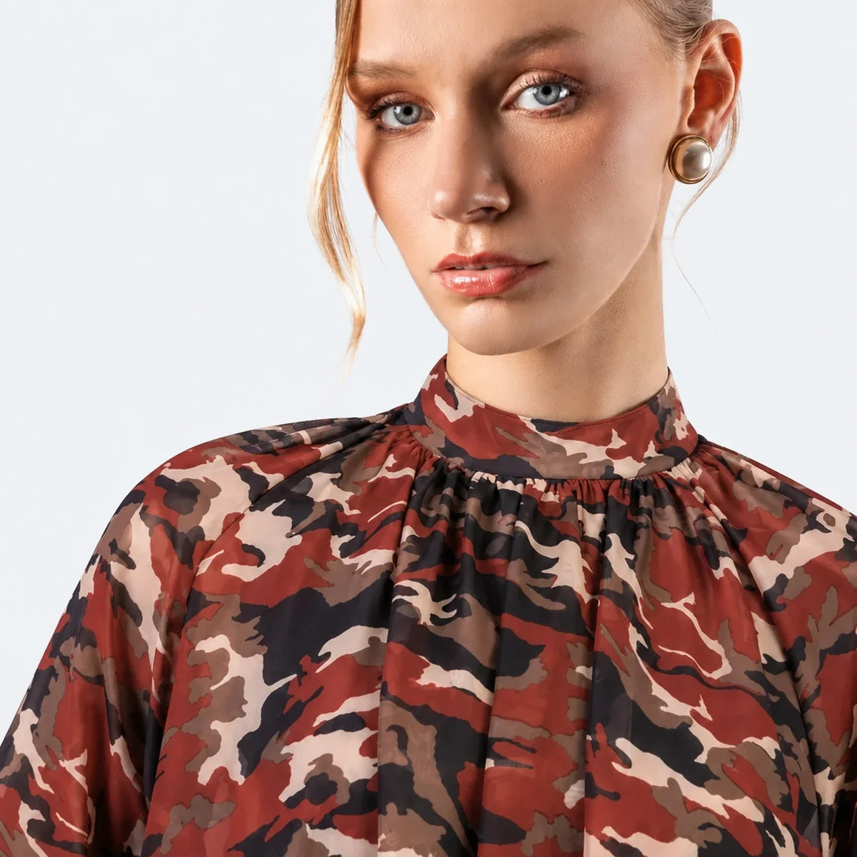 Blusa Abullonada Geoda Rojo