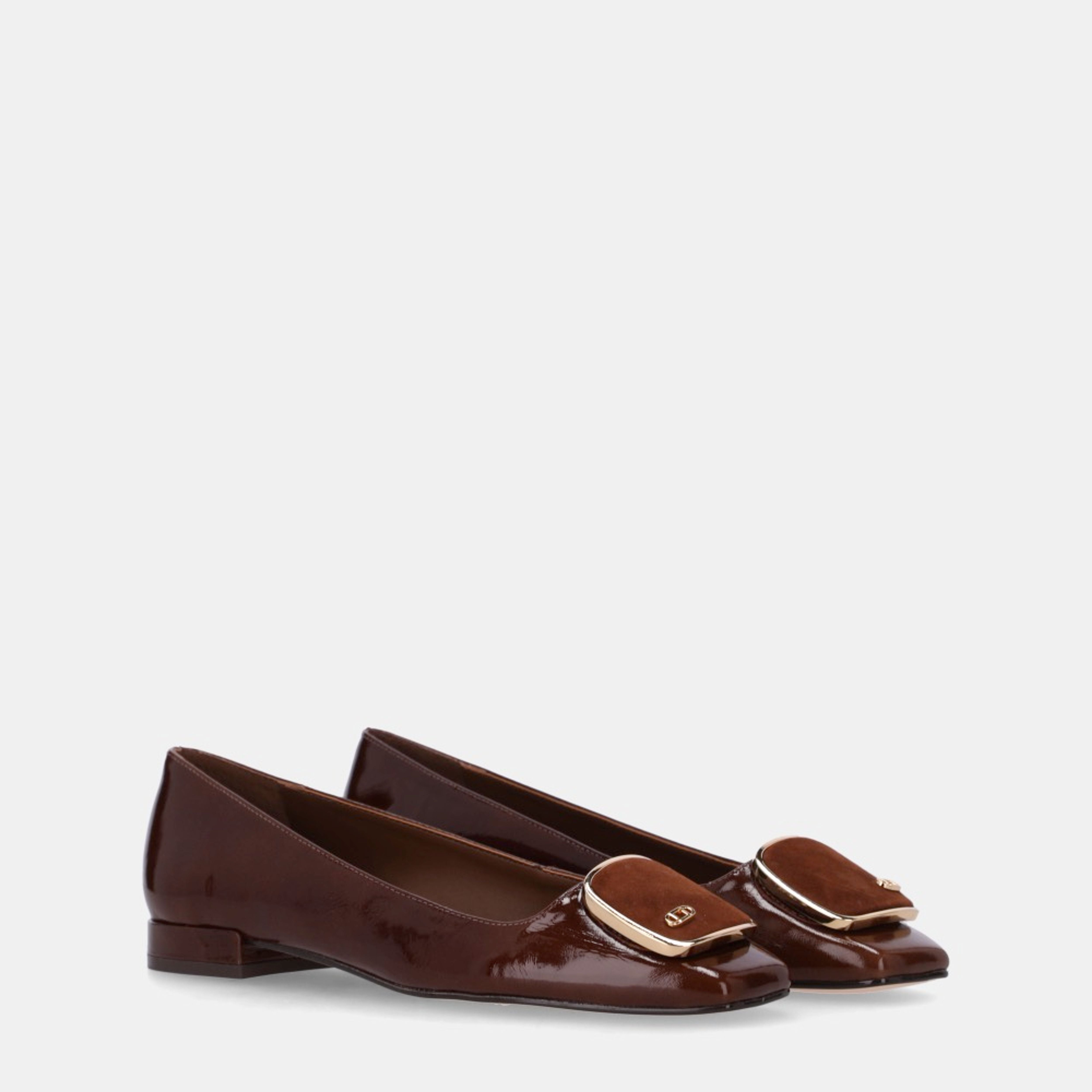 Zapato Buckle Emblem Bajo LDL 80950007
