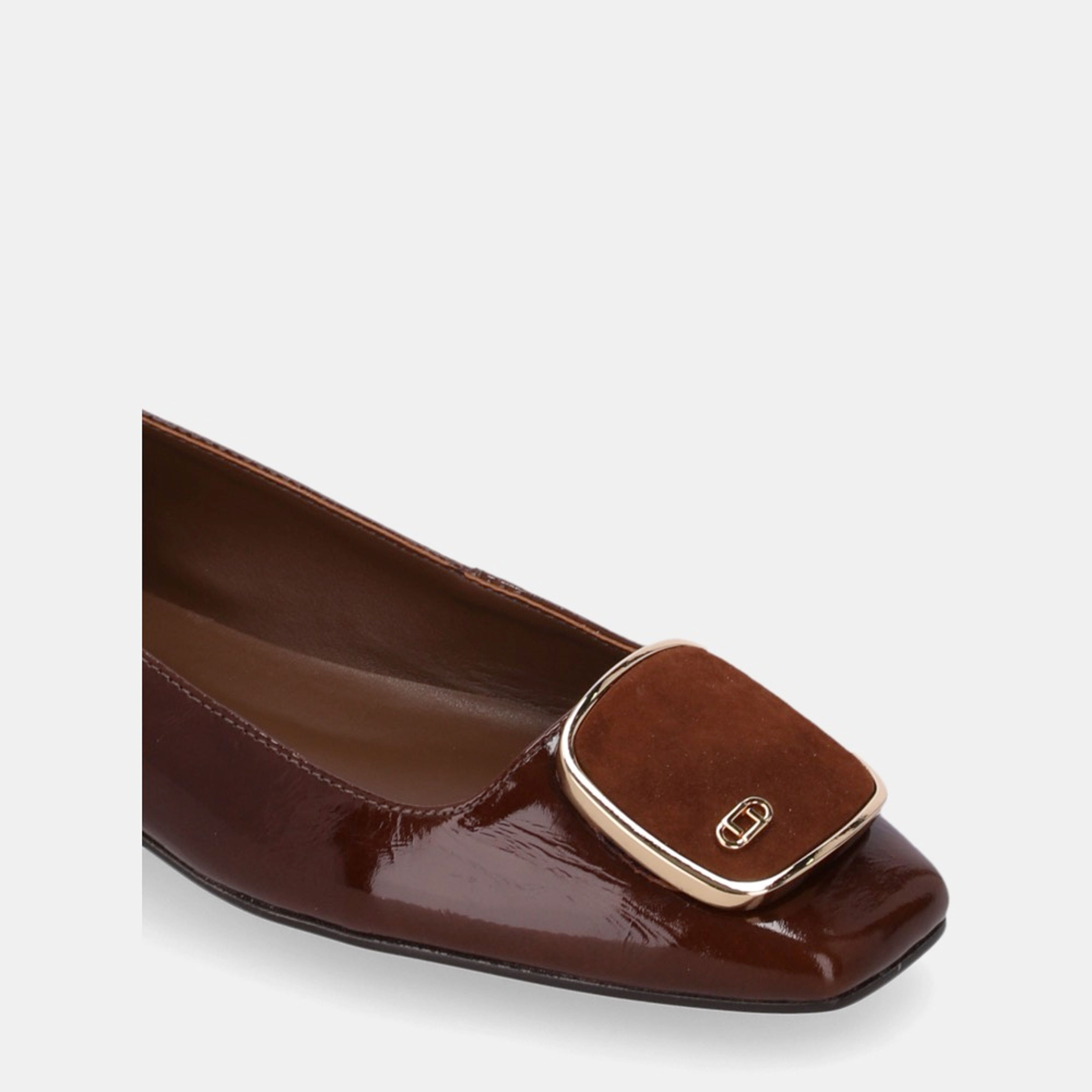 Zapato Buckle Emblem Bajo LDL 80950007